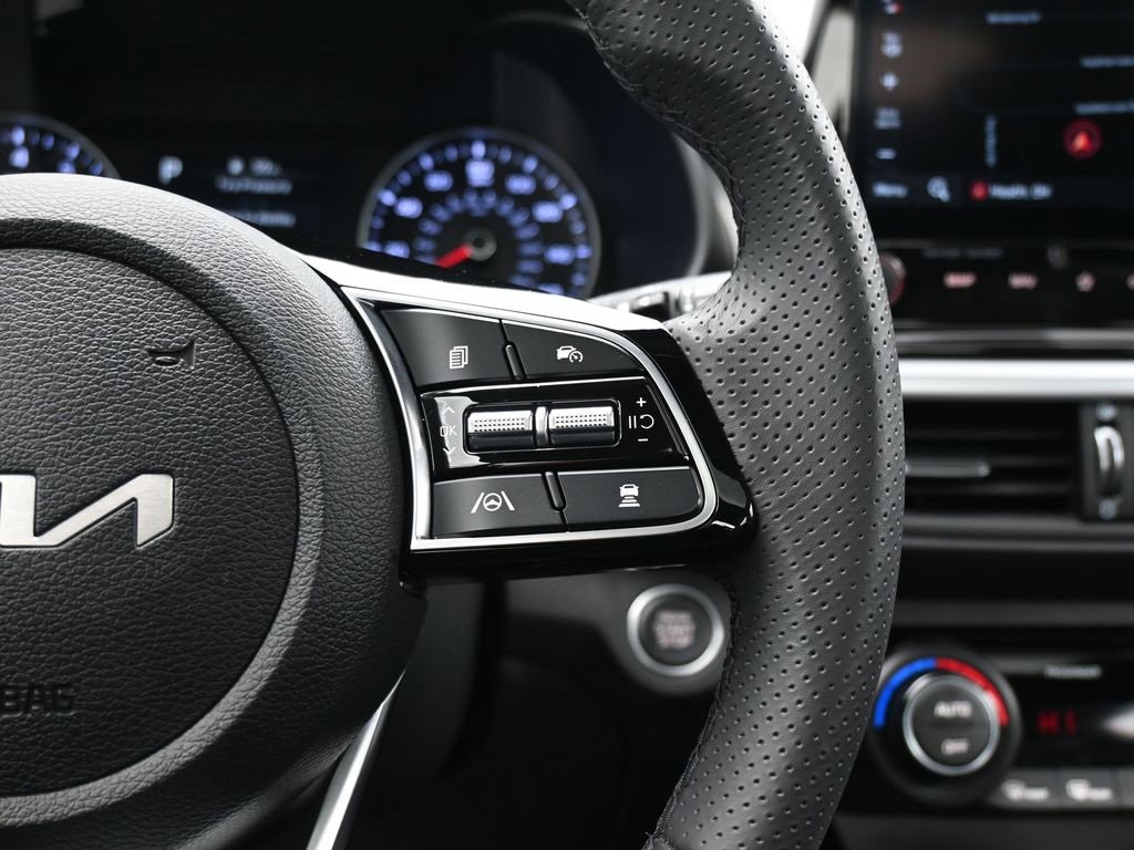 Used 2024 Kia Forte GT-Line w/ GT-Line Premium Package image 49