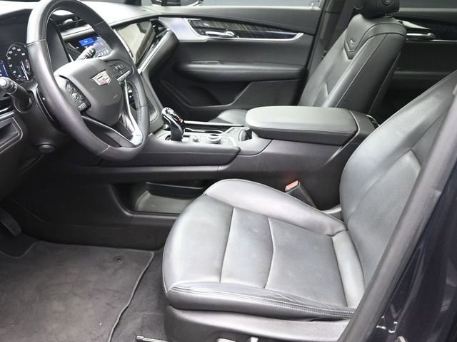Used 2023 Cadillac XT6 Premium Luxury image 17