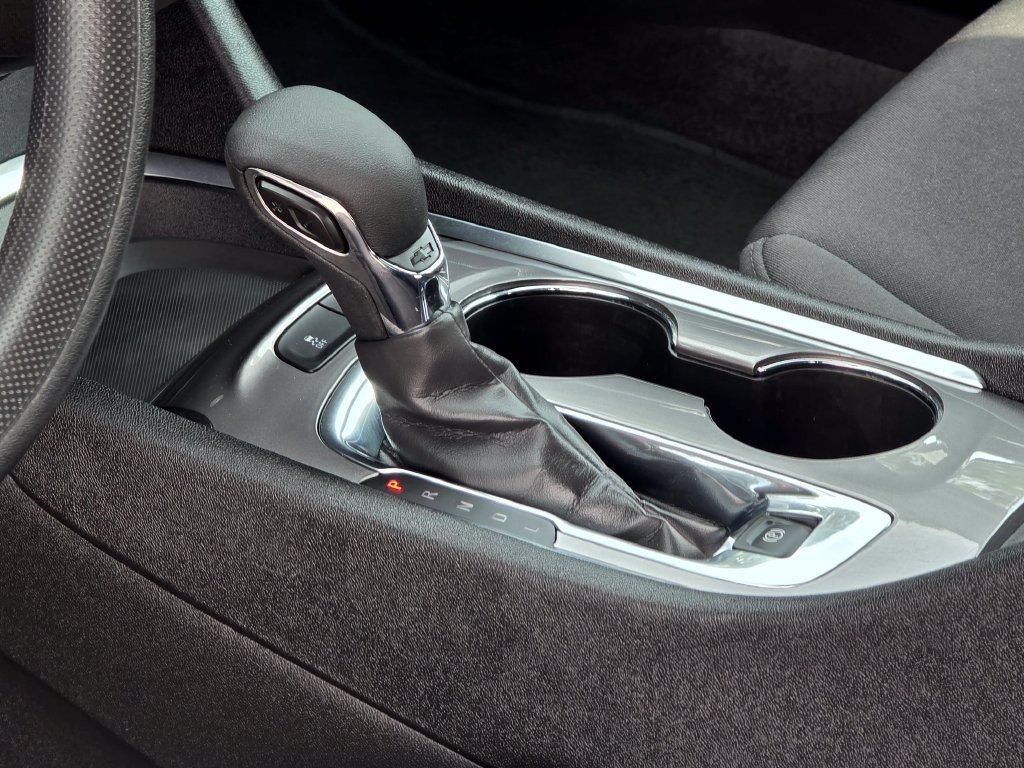 Certified 2025 Chevrolet Malibu LT FWD image 24