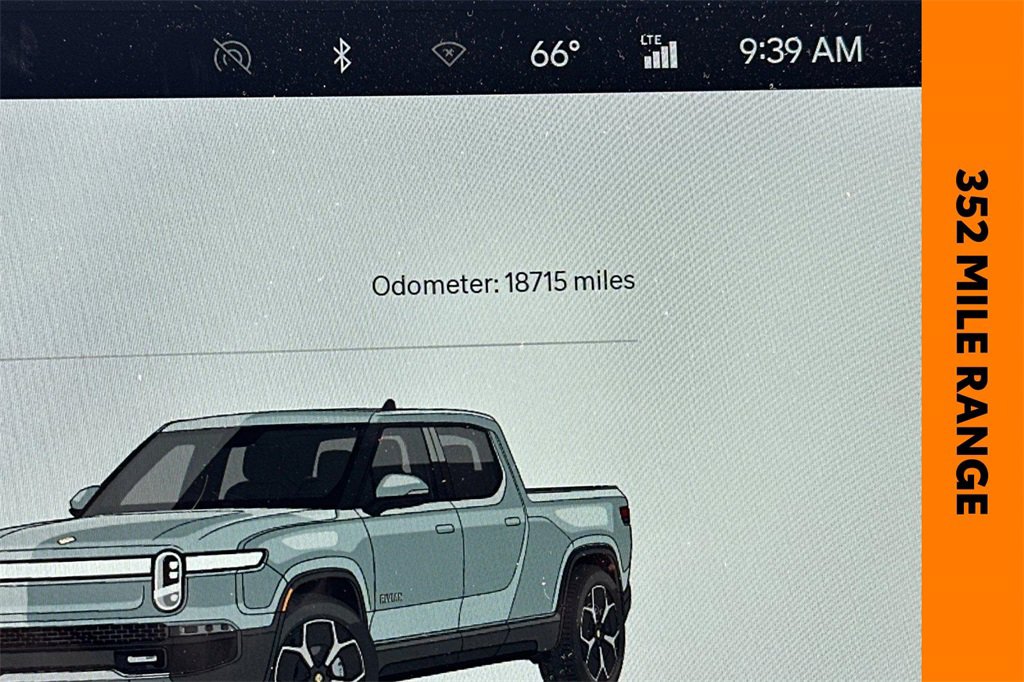 Used 2024 Rivian R1T Adventure image 26