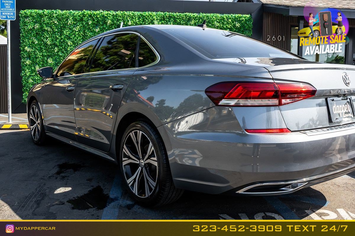 Used 2022 Volkswagen Passat 2.0T SE FWD image 9