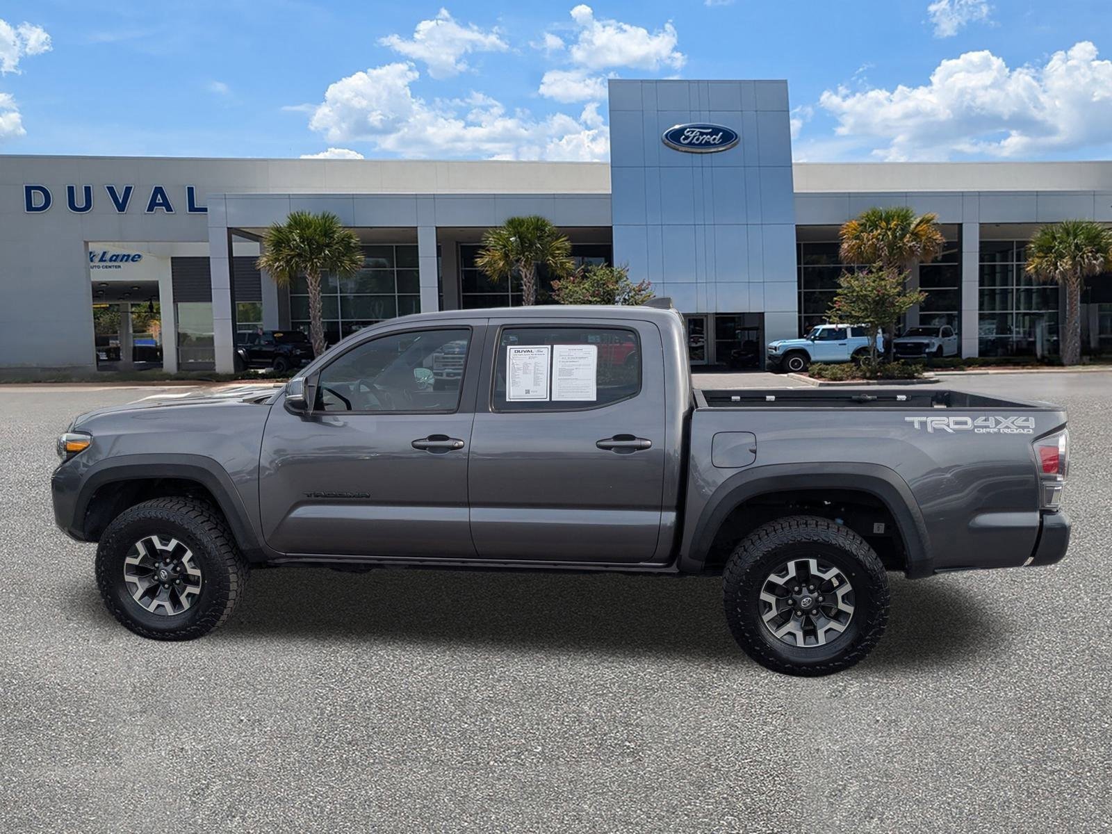 Used 2020 Toyota Tacoma TRD Off-Road image 7