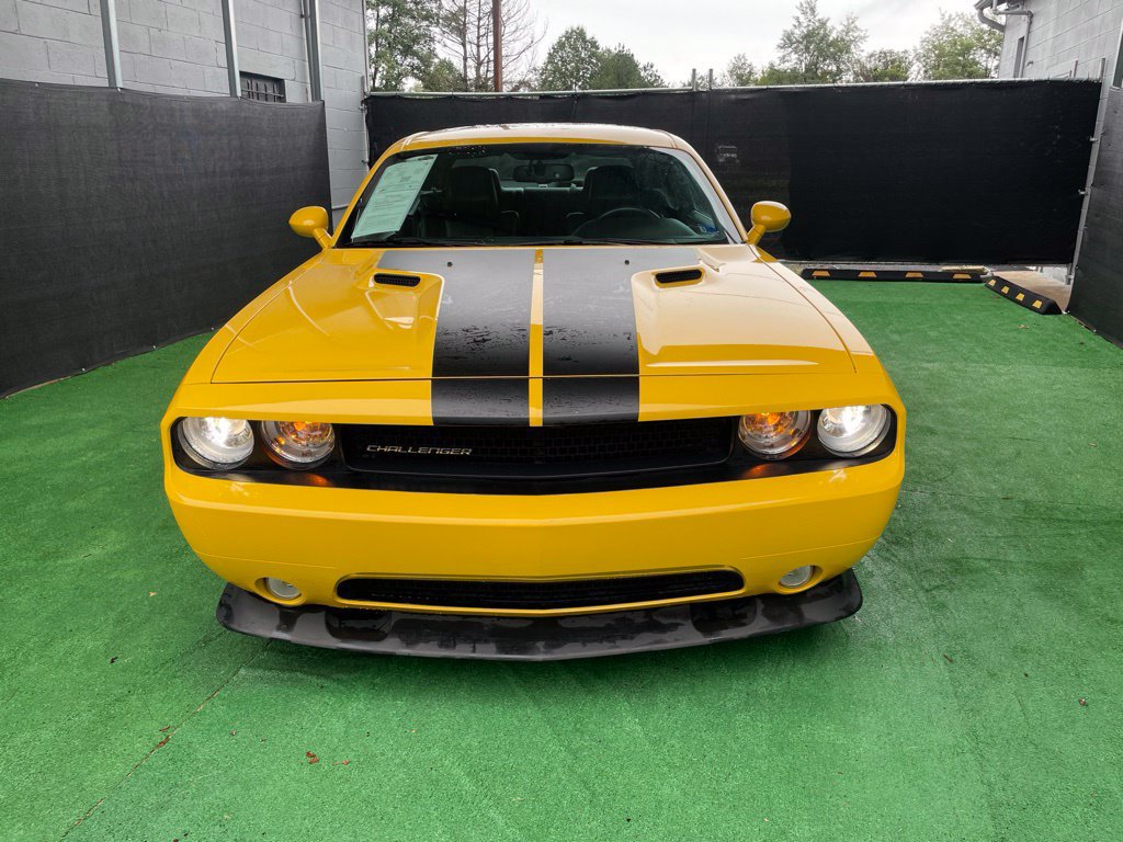 Used 2012 Dodge Challenger SRT8 Yellow Jacket w/ Premium Sound Group RWD image 9