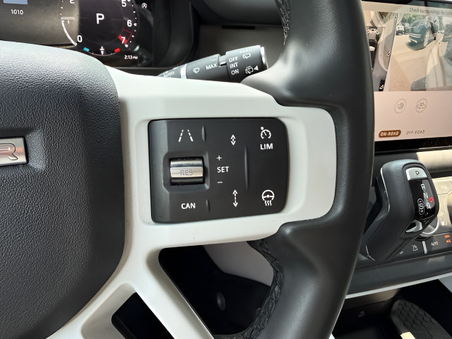 Certified 2025 Land Rover Defender 110 S AWD/4WD image 23