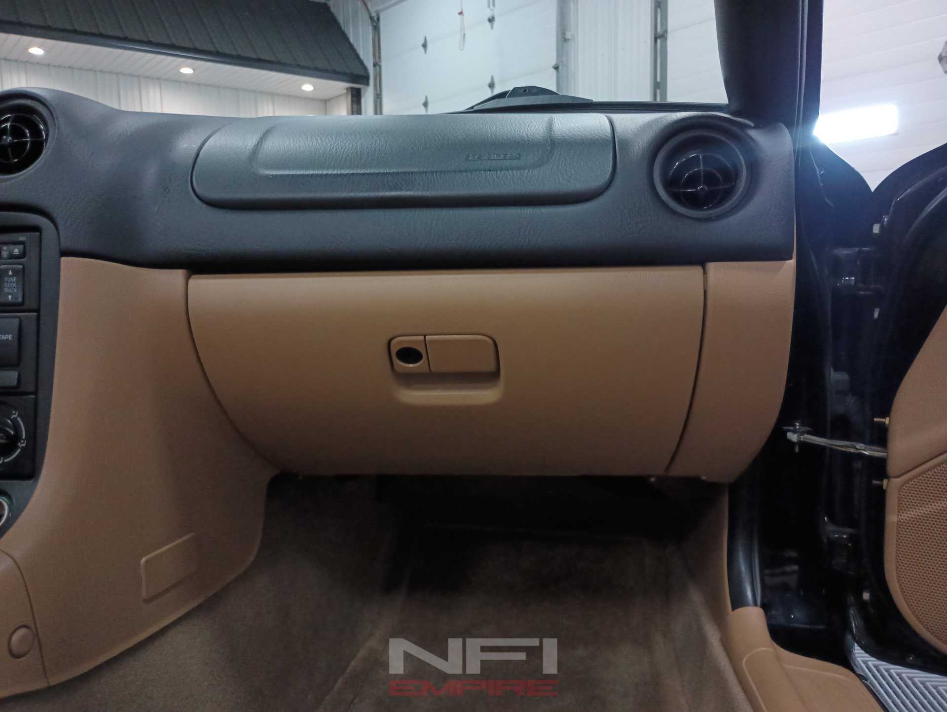 Used 1999 MAZDA MX-5 Miata RWD image 49
