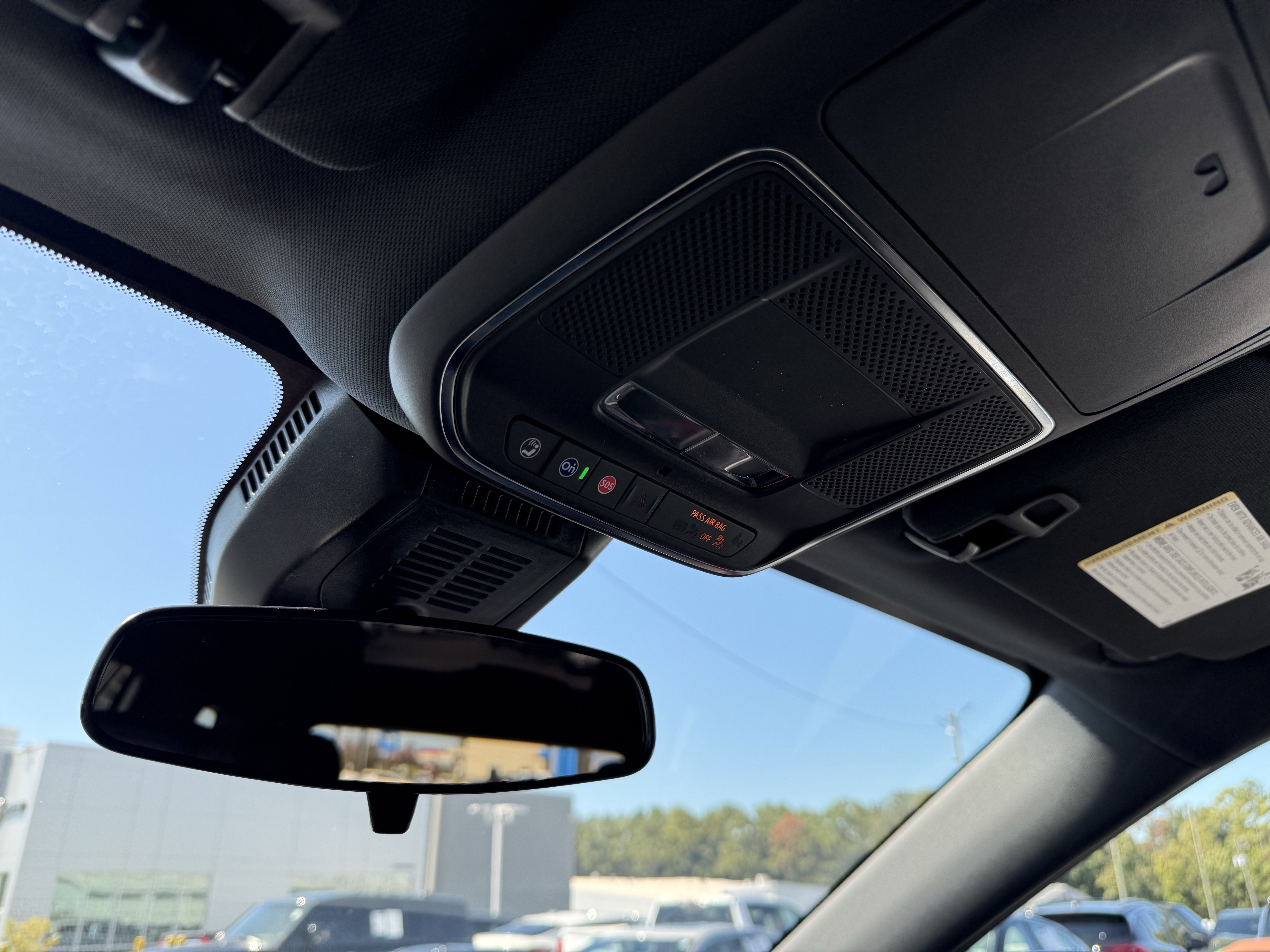 New 2027 Chevrolet Equinox RS w/ LPO, Floor Liner Package FWD image 30