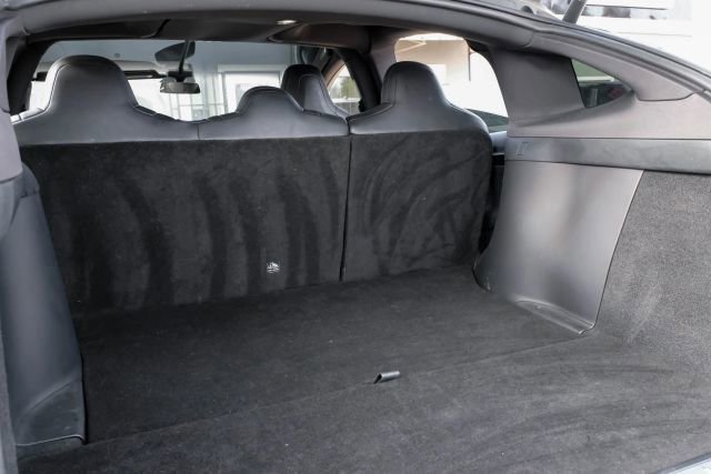 Used 2018 Tesla Model X 100D image 59