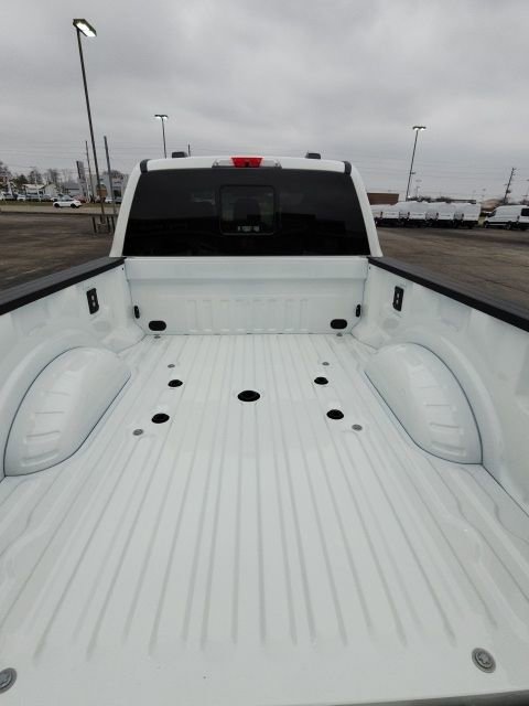 New 2026 Ford F350 Platinum w/ Tremor Off-Road Package image 17
