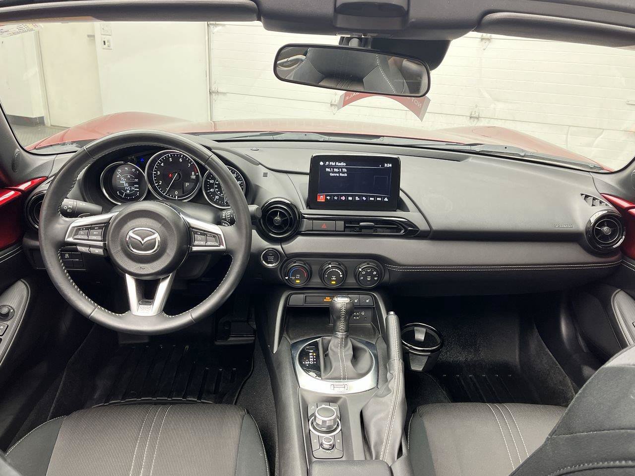 Certified 2021 MAZDA MX-5 Miata Club RWD image 4