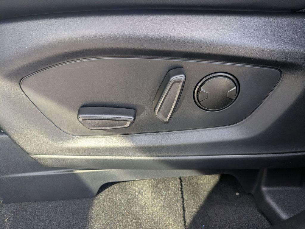 New 2026 Ford Explorer ST-Line w/ ST-Line Street Pack image 20