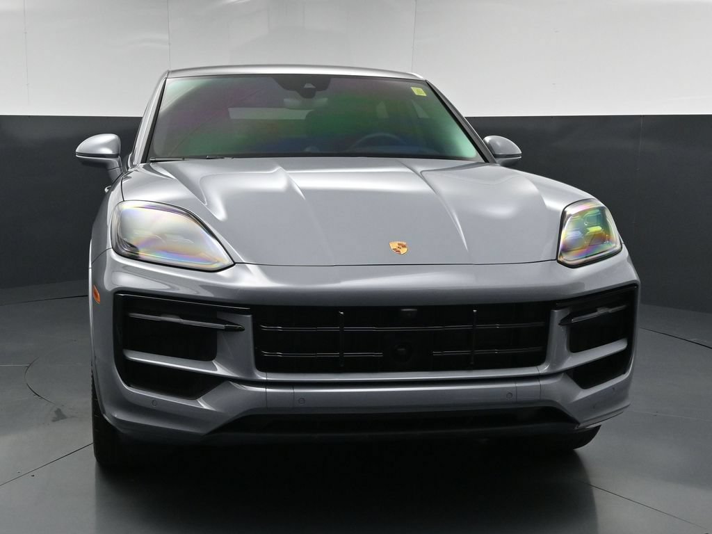 Certified 2025 Porsche Cayenne GTS AWD/4WD image 15