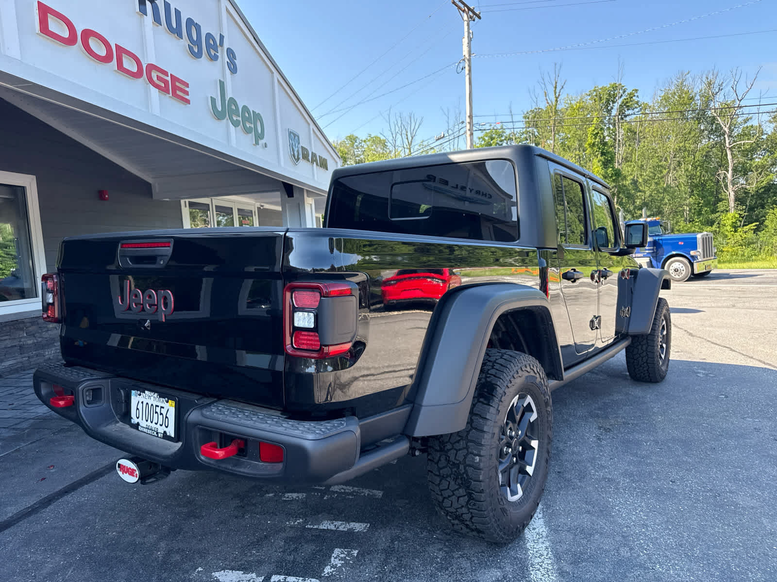 New 2026 Jeep Gladiator Rubicon w/ Steel Power Dome Hood Package AWD/4WD image 3