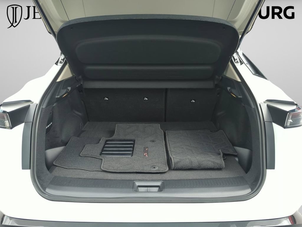 Certified 2024 Nissan Ariya FWD image 10