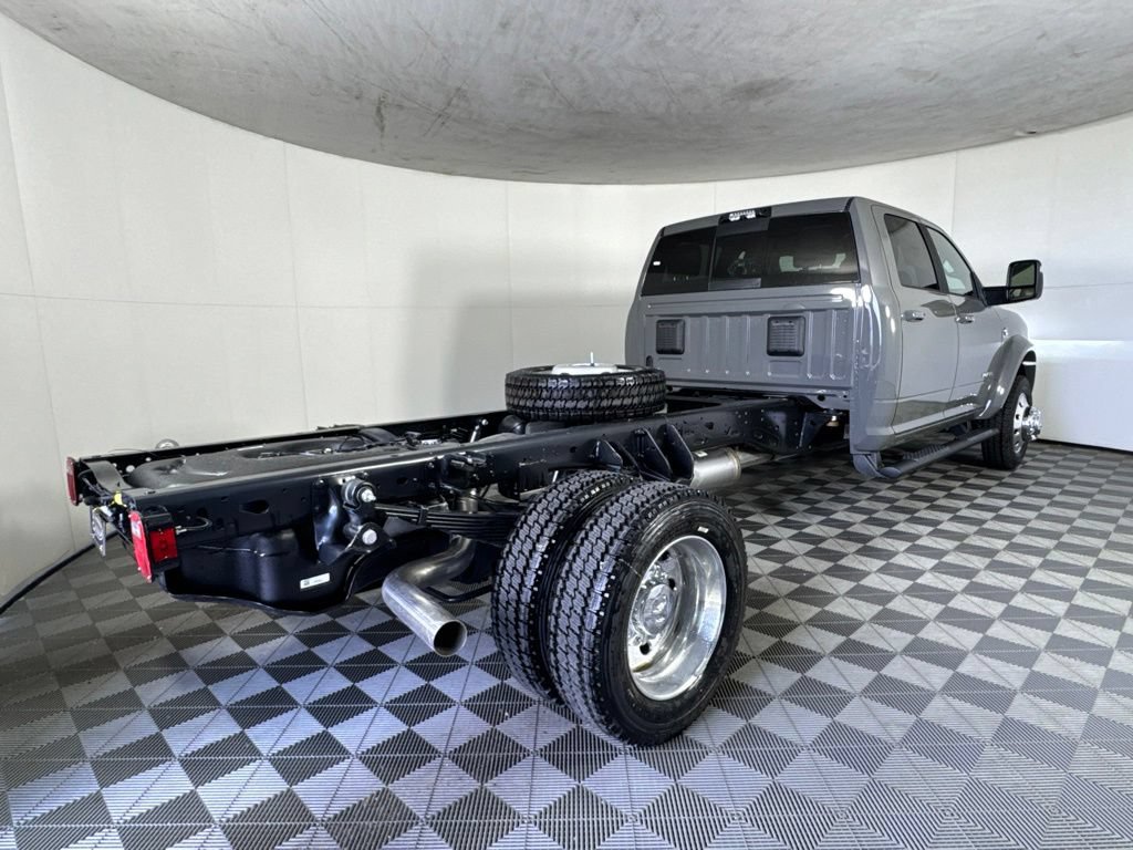New 2027 RAM 5500 Tradesman AWD/4WD image 6