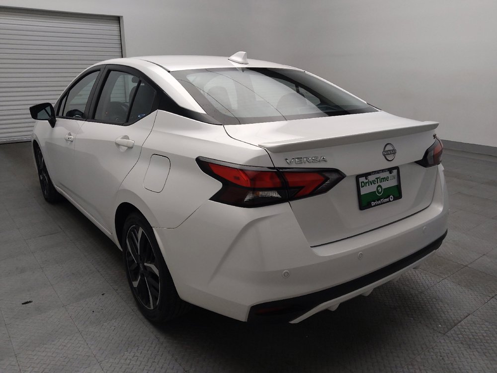 Used 2025 Nissan Versa SR FWD image 5