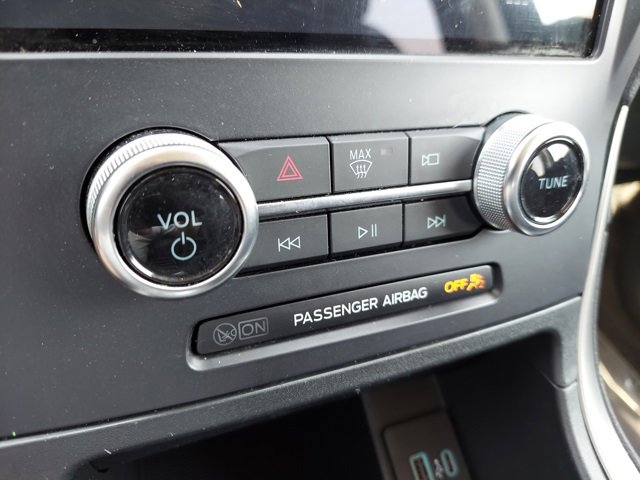 Used 2024 Ford Edge SEL image 22