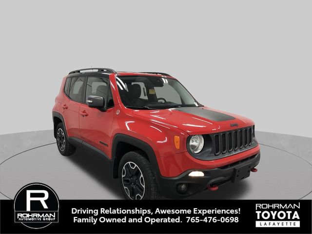 Used 2017 Jeep Renegade Trailhawk w/ Premium Trailhawk Package AWD/4WD image 10
