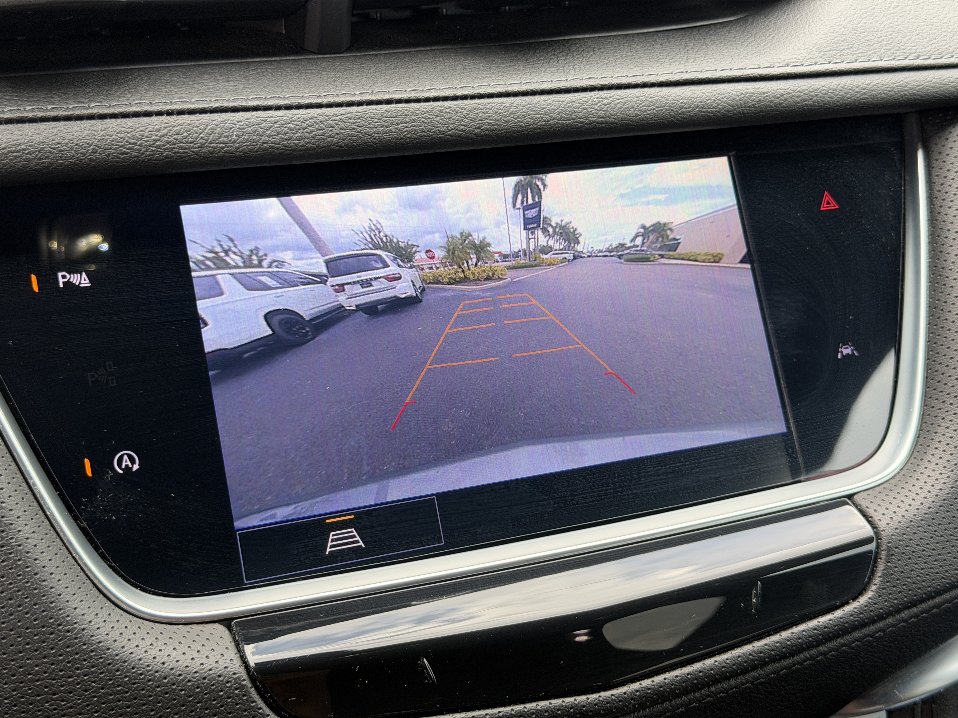 Certified 2024 Cadillac XT6 Luxury w/ LPO, Floor Liner Package FWD image 26