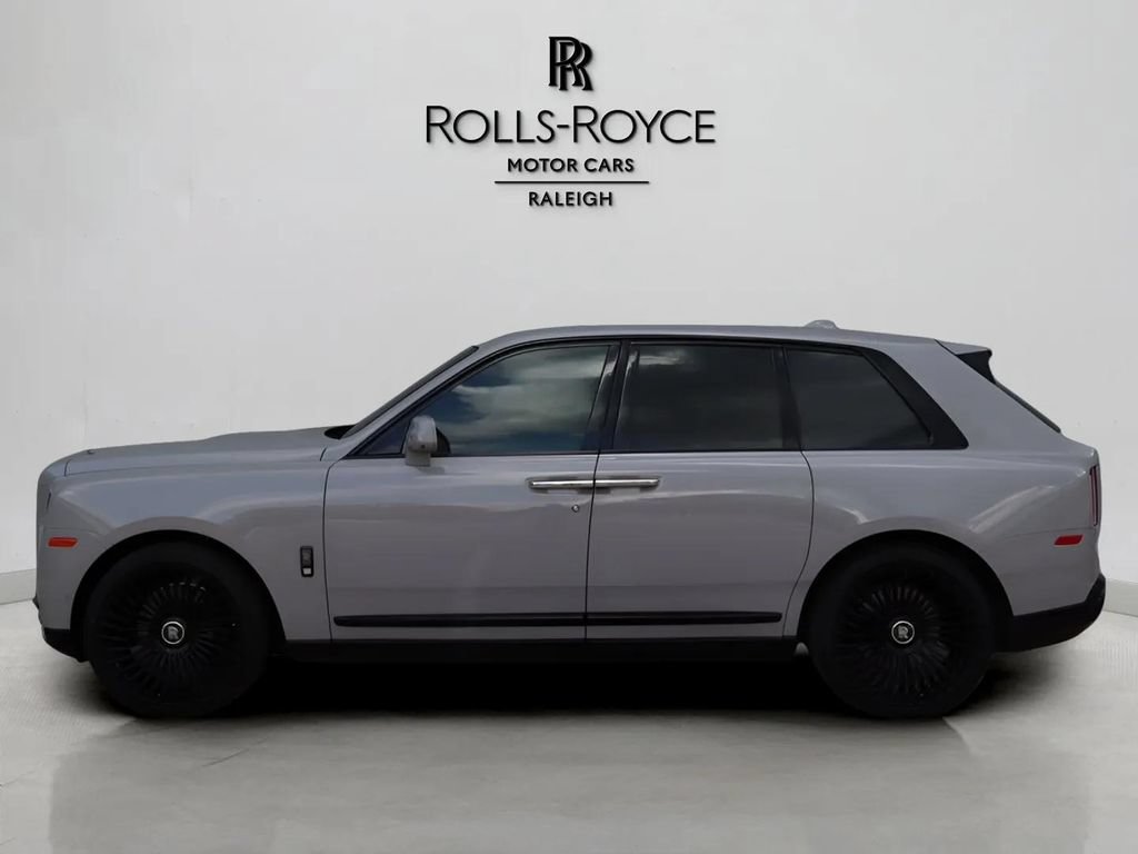 Used 2023 Rolls-Royce Cullinan Black Badge w/ Driver's Package AWD/4WD image 4