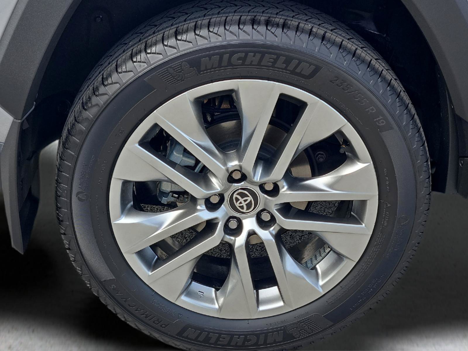 Used 2025 Toyota RAV4 XLE Premium FWD image 8
