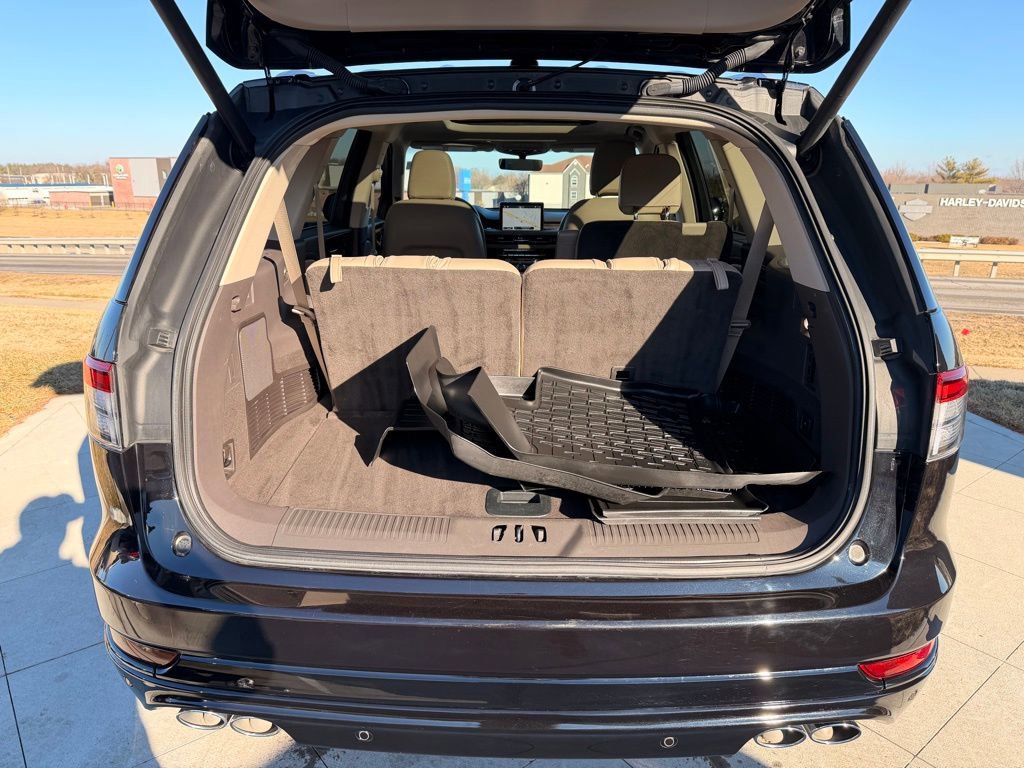 Used 2023 Lincoln Aviator Grand Touring w/ Equipment Group 301A image 34