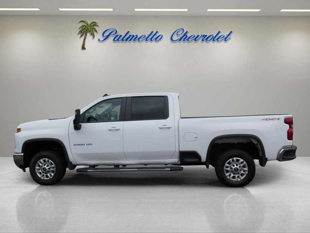 Used 2025 Chevrolet Silverado 2500 LT w/ Convenience Package AWD/4WD image 5