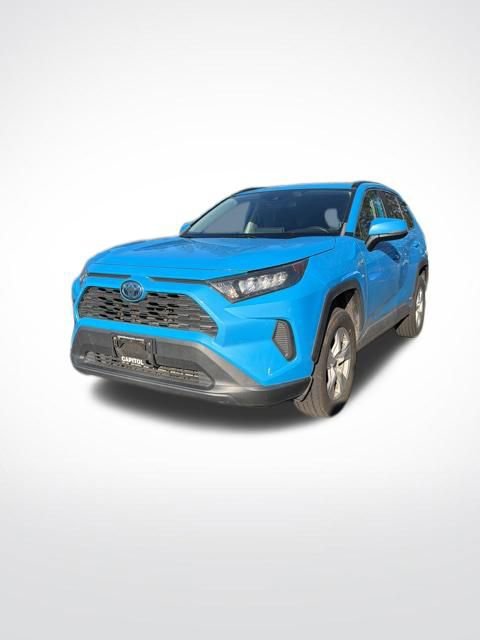 Used 2019 Toyota RAV4 LE w/ Carpet Mat Package image 10