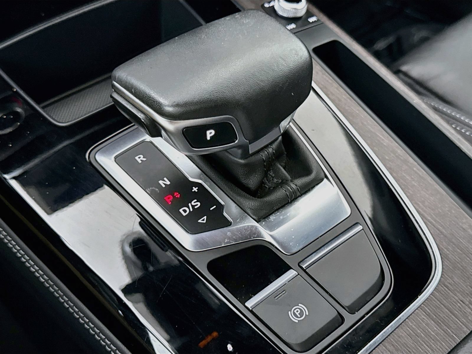 Certified 2024 Audi Q5 e Premium Plus AWD/4WD image 19