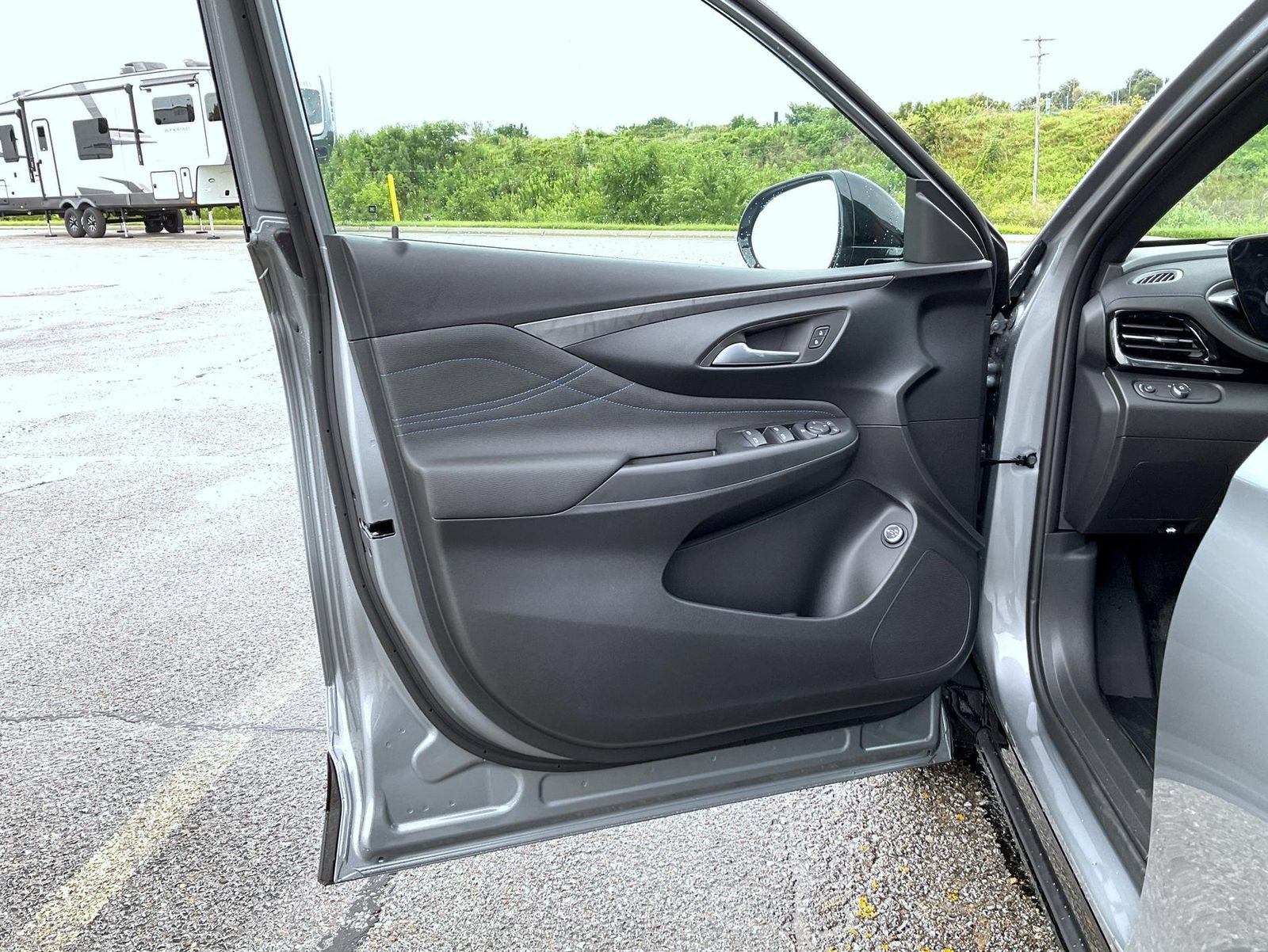 New 2026 Buick Envista Sport Touring w/ Convenience I Package FWD image 9