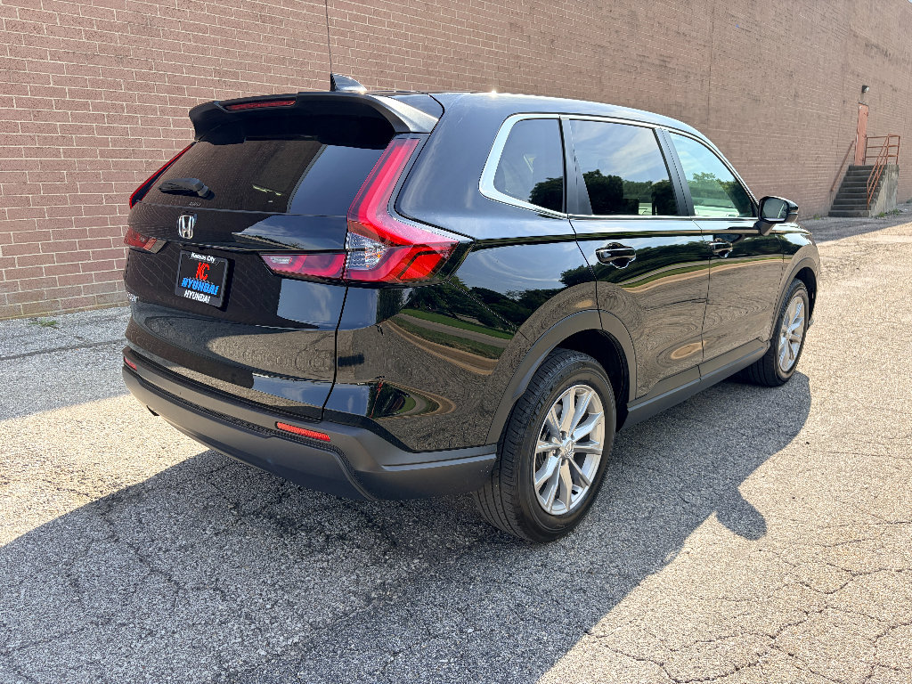 Used 2025 Honda CR-V EX image 5