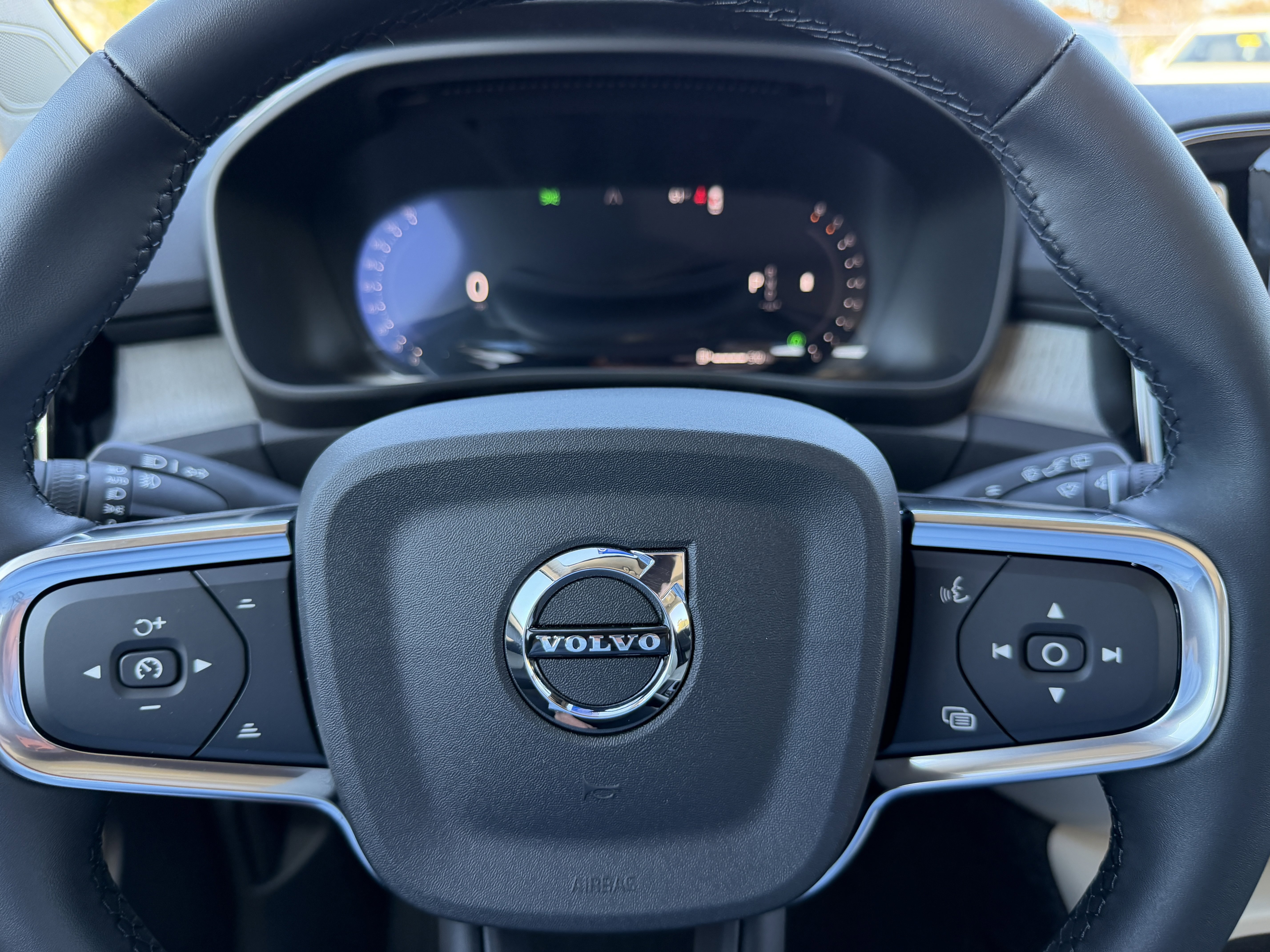 New 2026 Volvo XC40 B5 Plus w/ Climate Package image 31