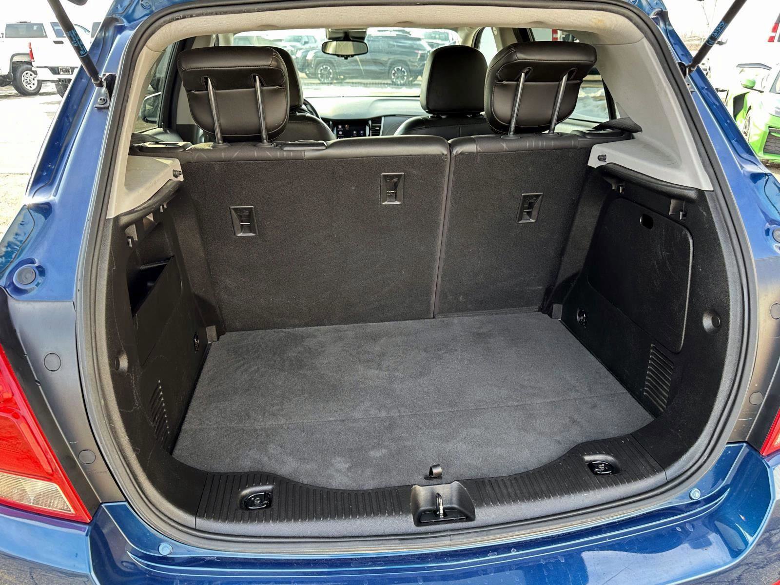 Used 2020 Chevrolet Trax LT w/ Driver Confidence Package image 10