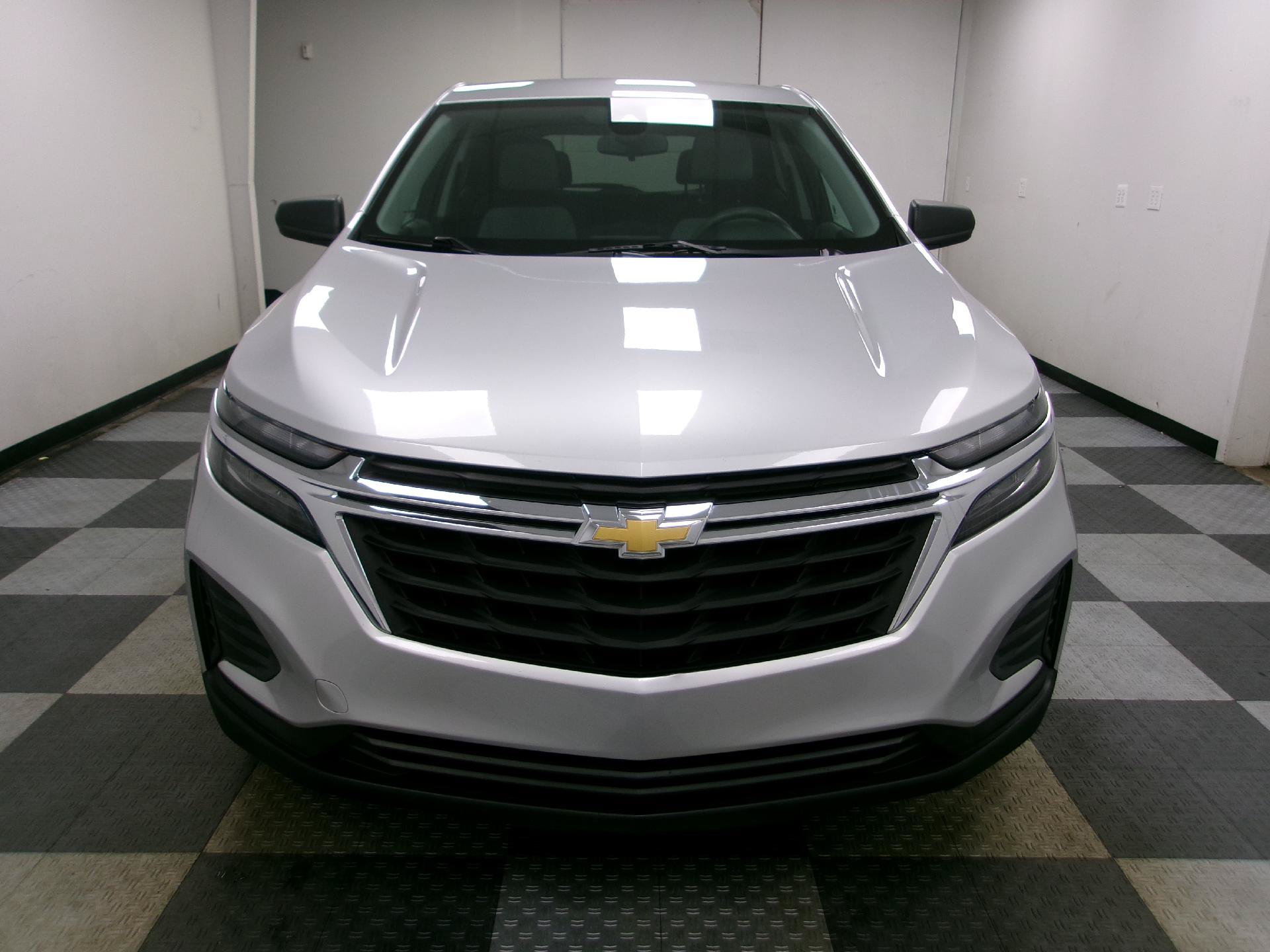 Used 2022 Chevrolet Equinox LS w/ LS Convenience Package FWD image 15