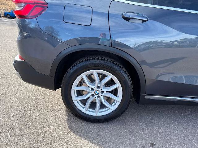Used 2019 BMW X5 xDrive40i w/ Convenience Package image 29