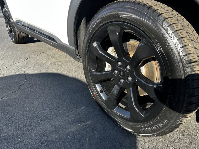 Certified 2023 Ford Explorer ST-Line image 11