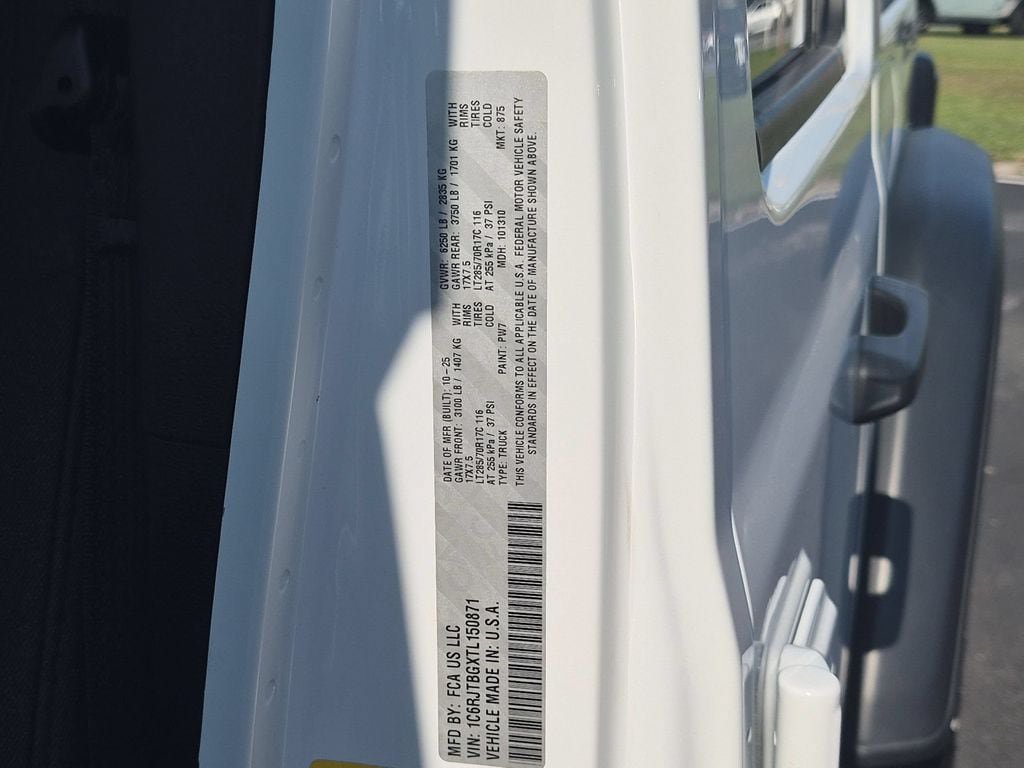 Used 2026 Jeep Gladiator Rubicon AWD/4WD image 32