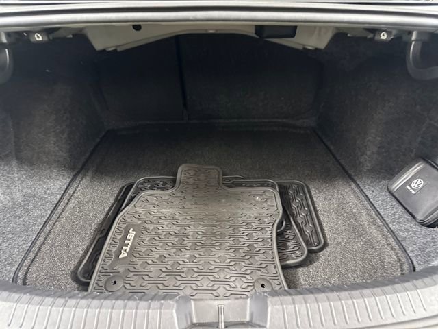 Used 2023 Volkswagen Jetta S image 26