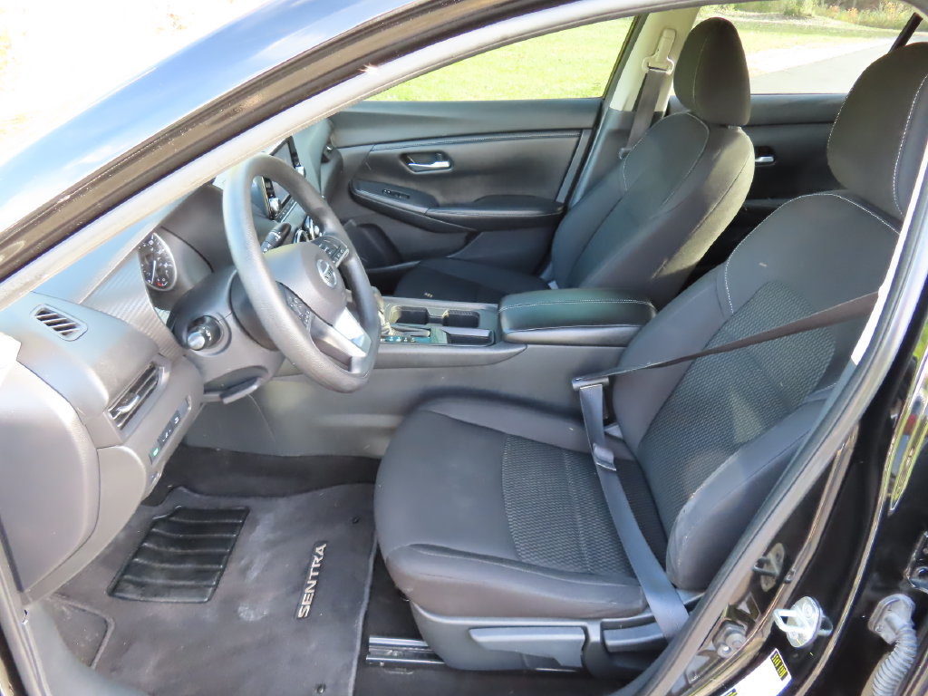 Used 2022 Nissan Sentra S FWD image 23