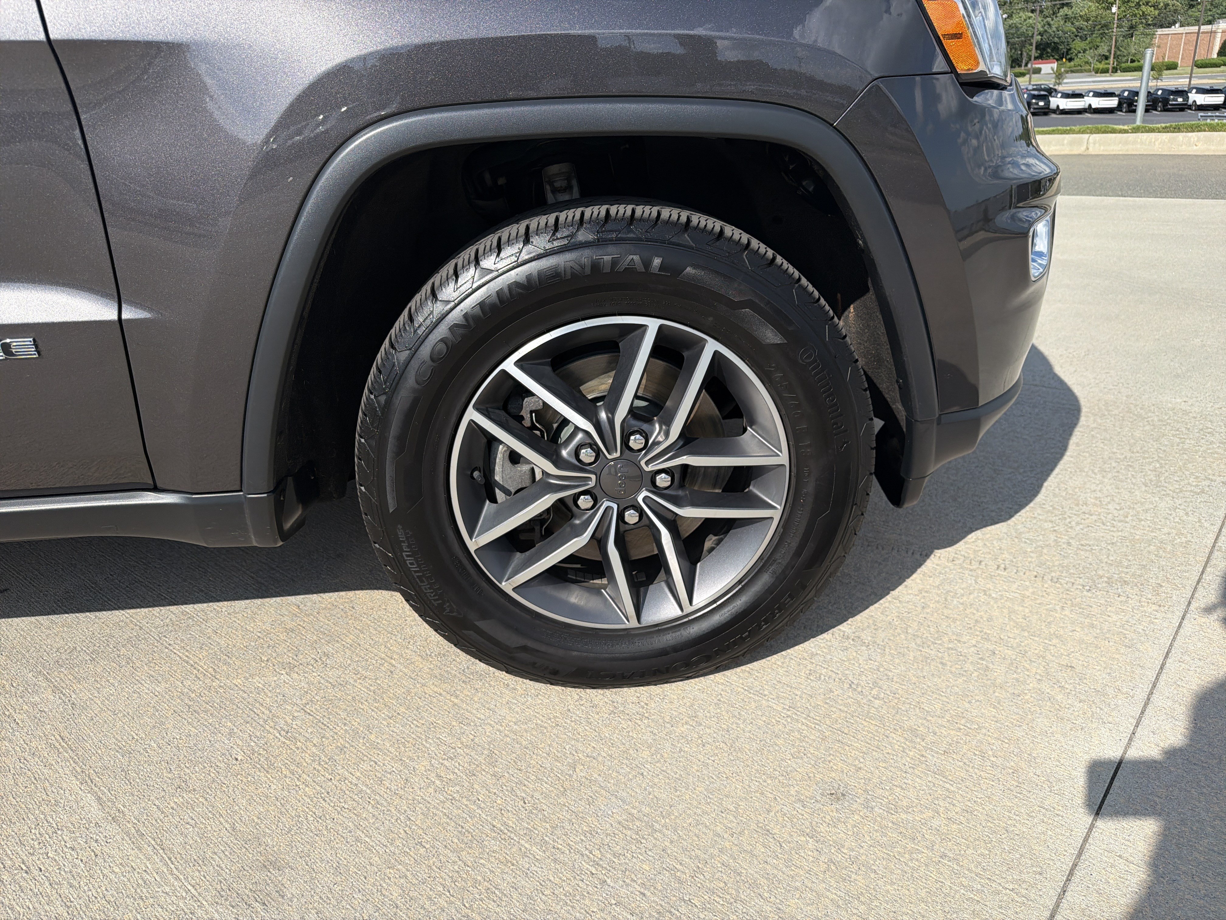 Used 2021 Jeep Grand Cherokee Limited AWD/4WD image 13