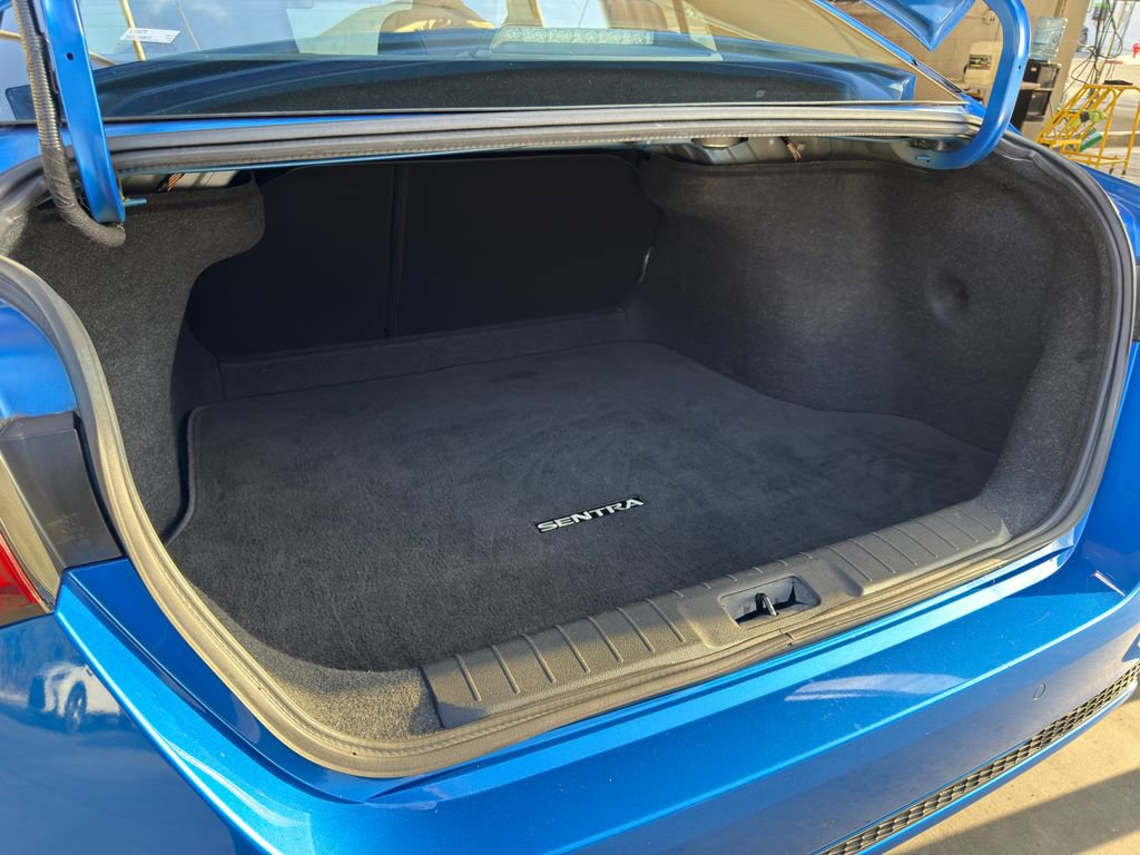 Used 2020 Nissan Sentra SV FWD image 11