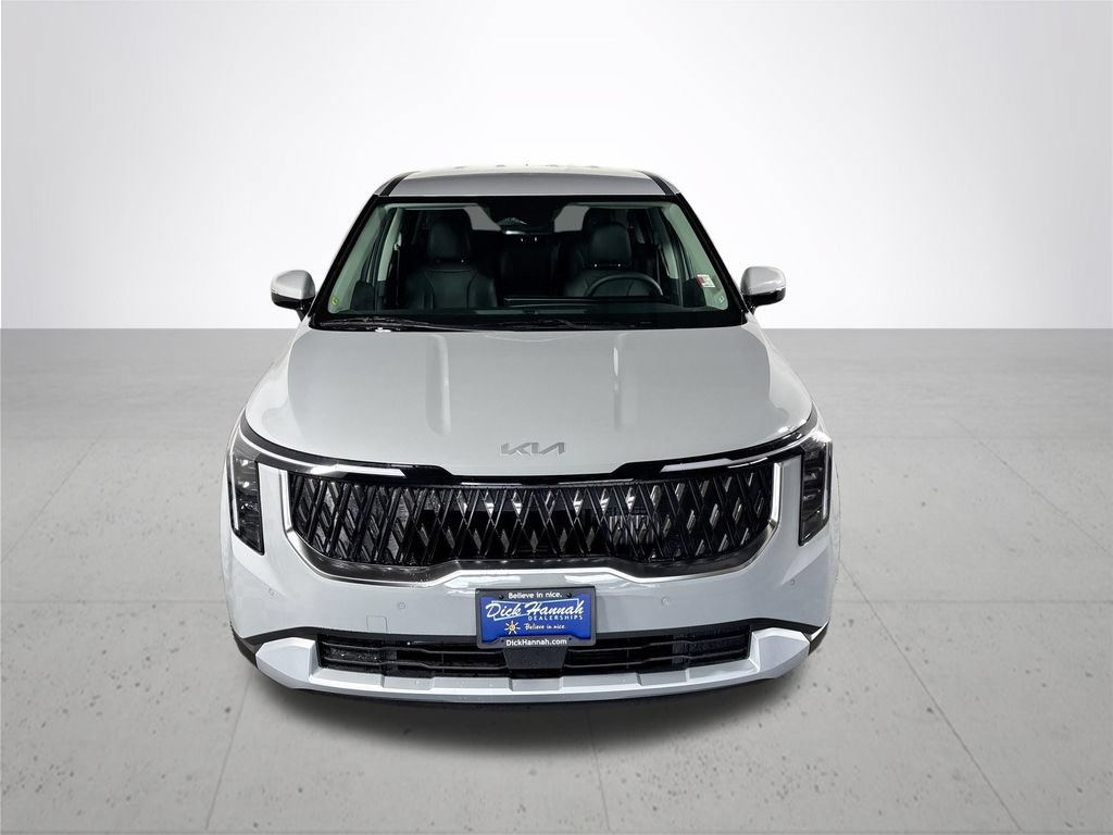 New 2027 Kia Carnival LXS FWD image 3