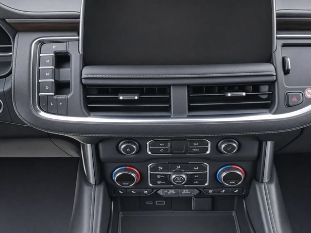 Used 2024 Chevrolet Tahoe Premier AWD/4WD image 25