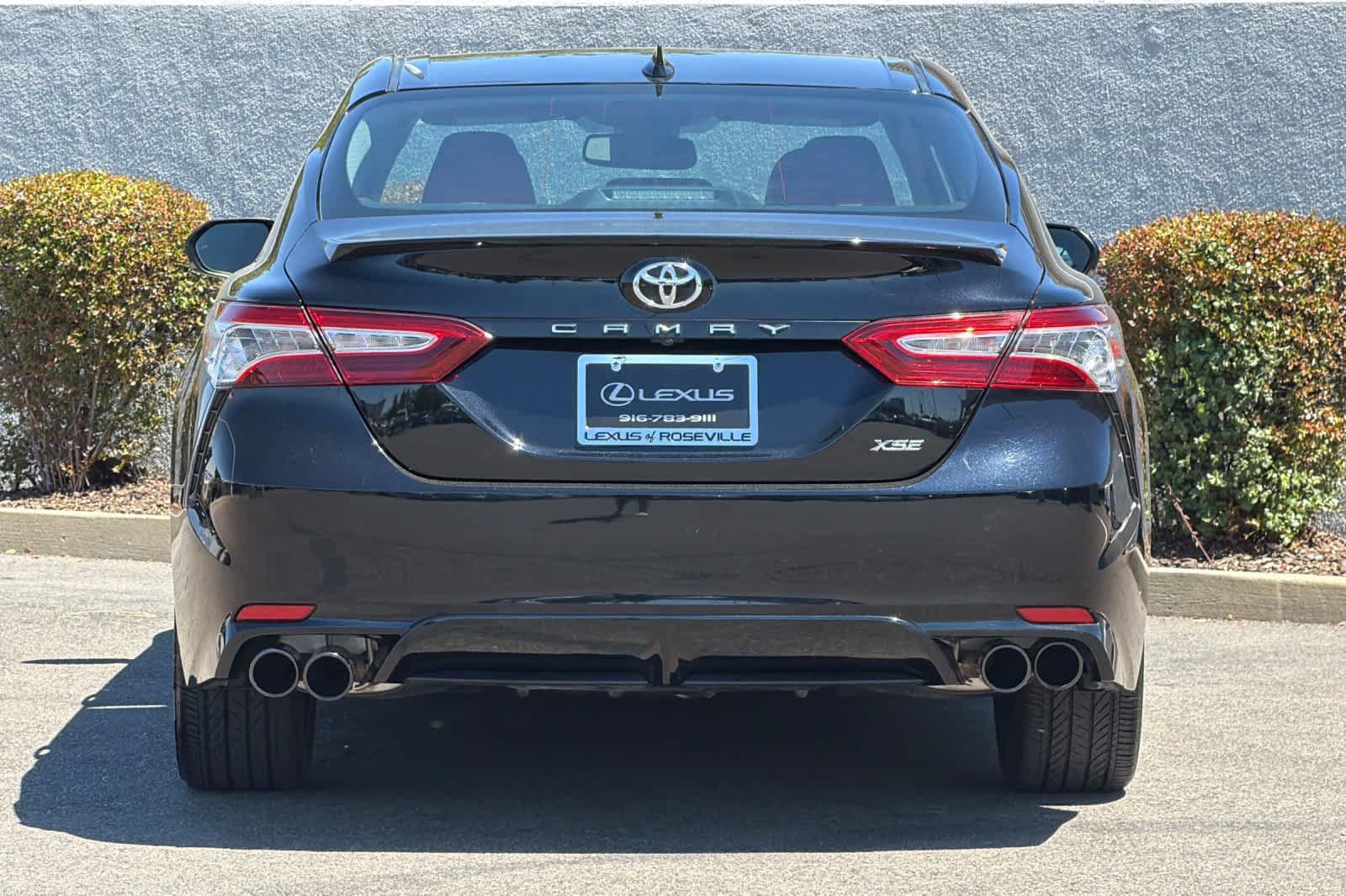 Used 2020 Toyota Camry XSE FWD image 8