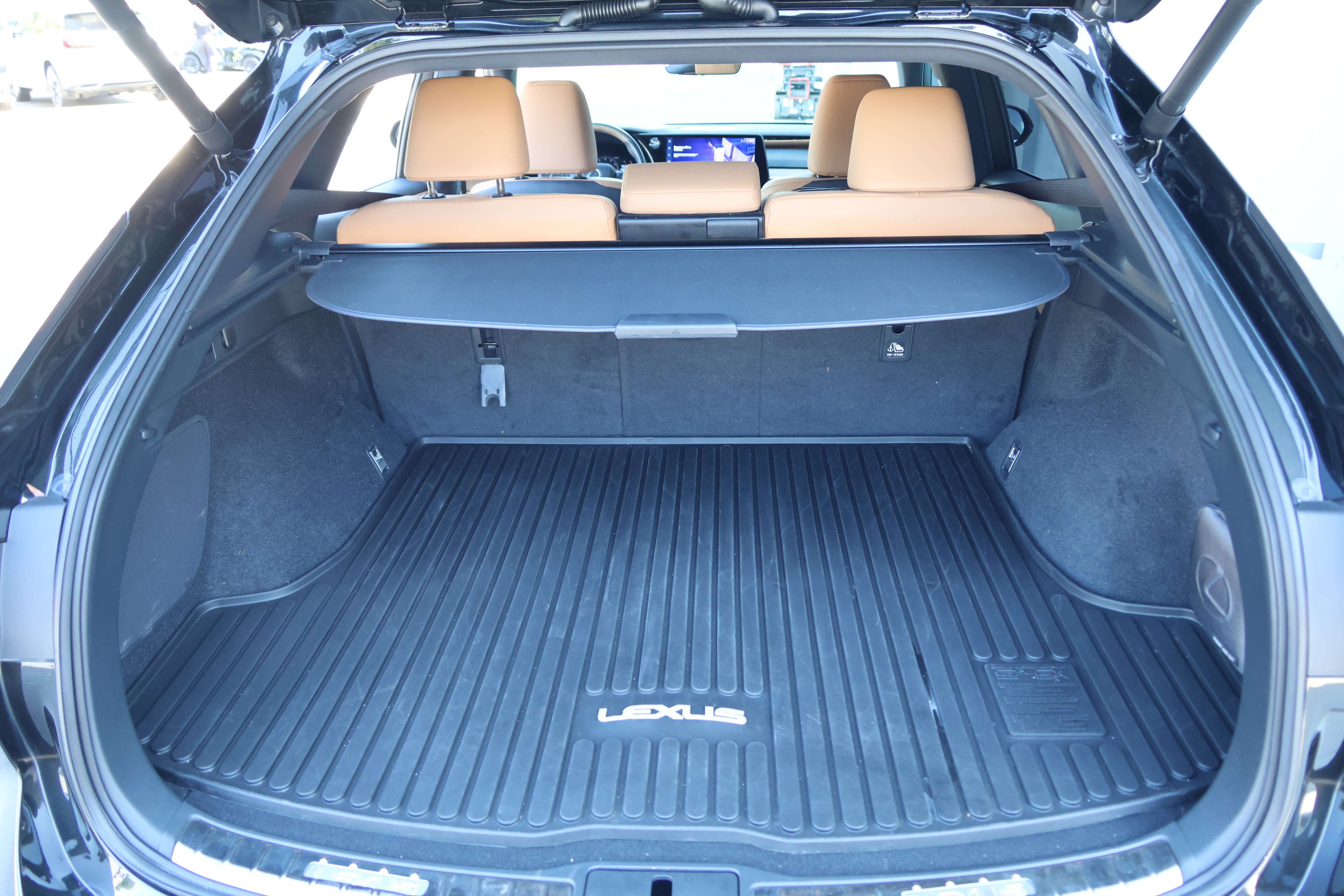 Used 2023 Lexus RX 350 Premium w/ Cold Area Package FWD image 36