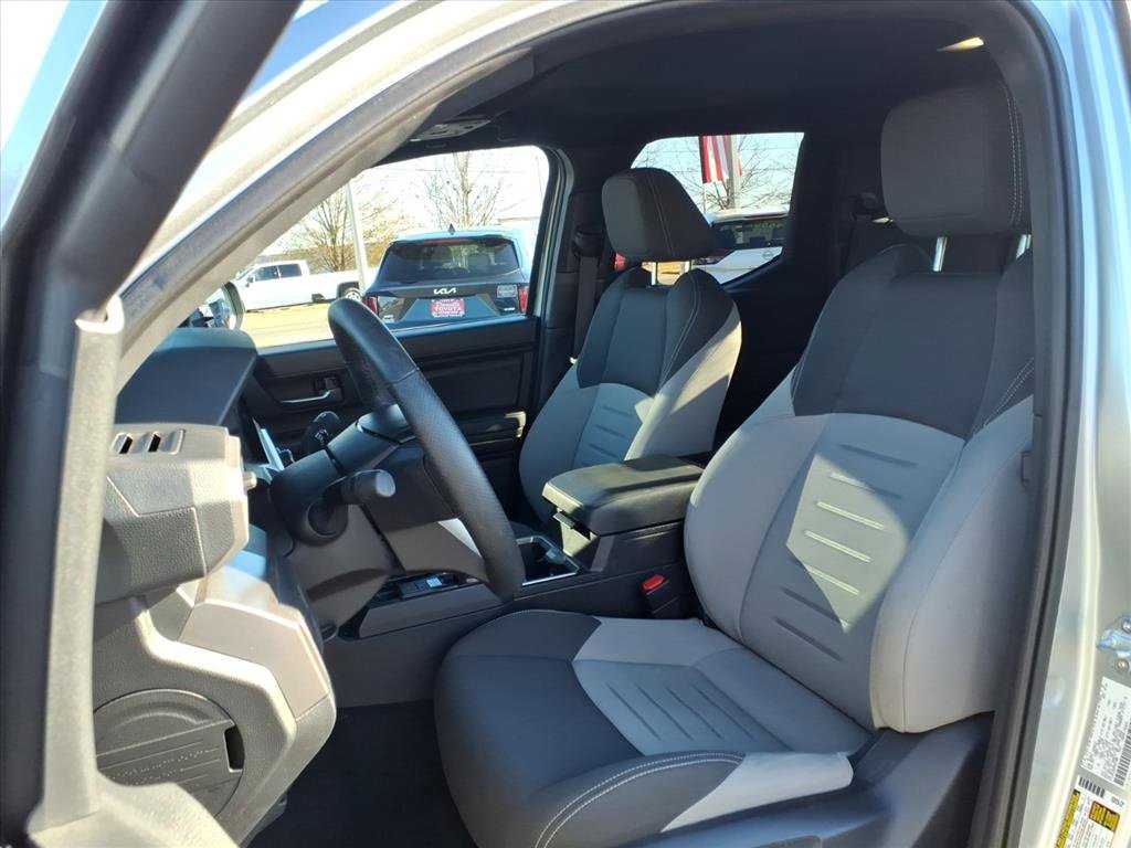 Used 2024 Toyota Tacoma TRD Off-Road image 3