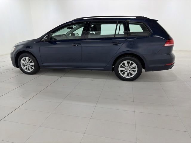 Used 2018 Volkswagen Golf S FWD image 2