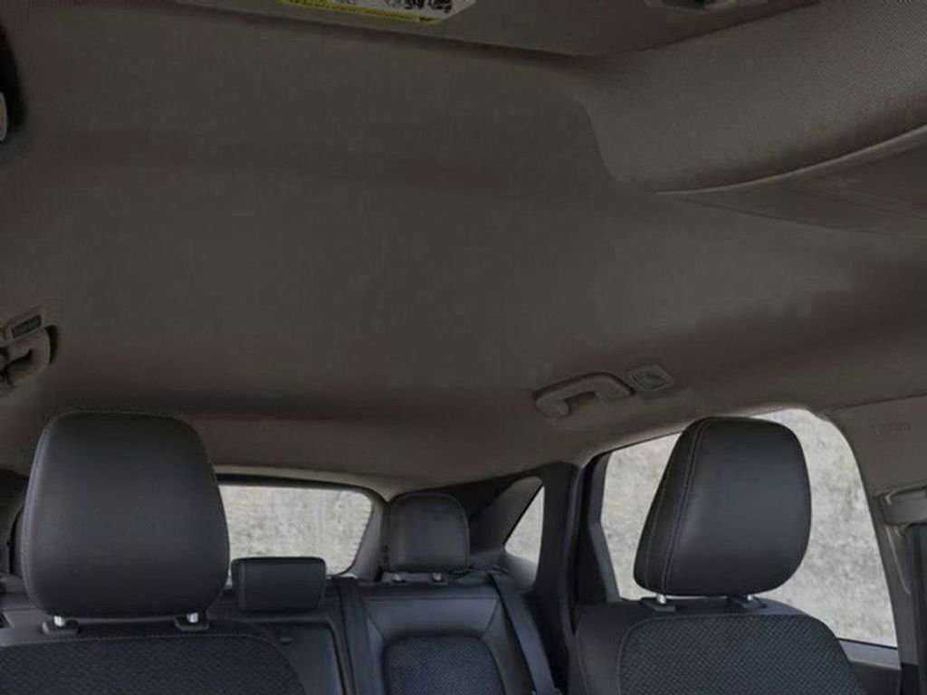 New 2025 Ford Escape SE w/ Class II Trailer Tow Package image 43