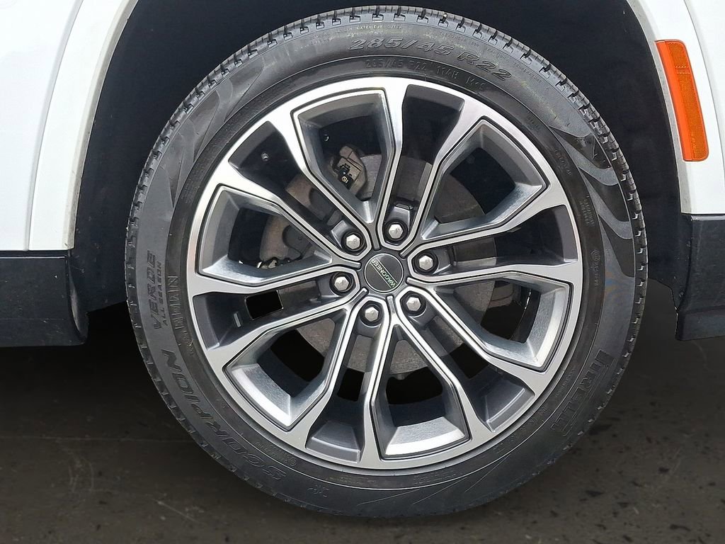 Used 2024 Jeep Grand Wagoneer Series III w/ Rear Seat Video Group 1 image 9