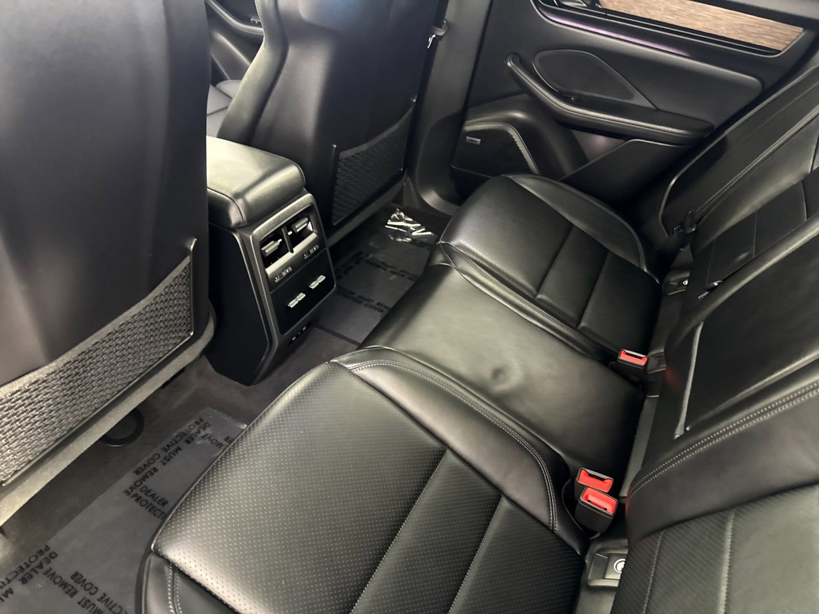 Used 2025 Porsche Macan Electric image 14