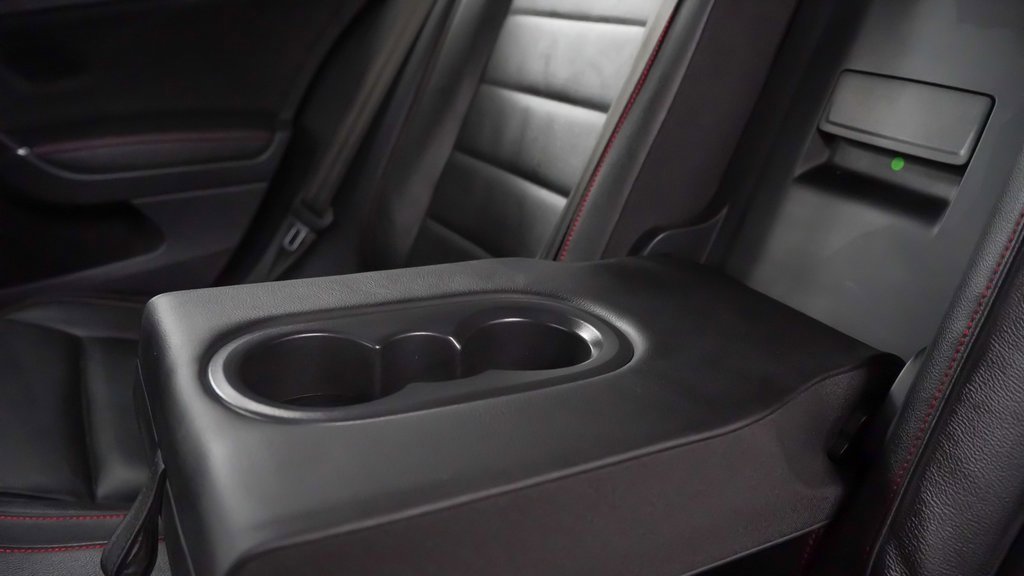 Used 2016 Volkswagen GTI SE image 17